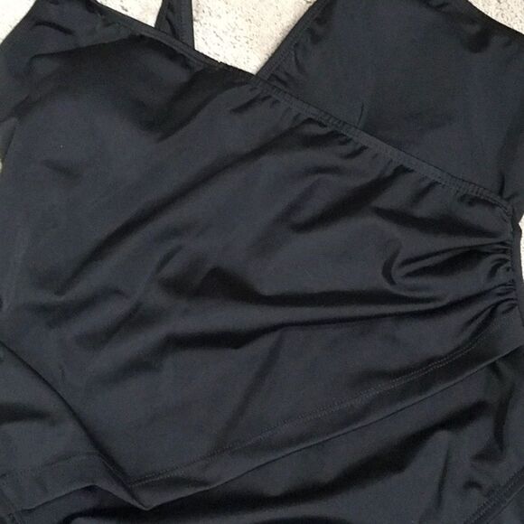Wrap front slimming swimsuit. NWT - Picture 10 of 10